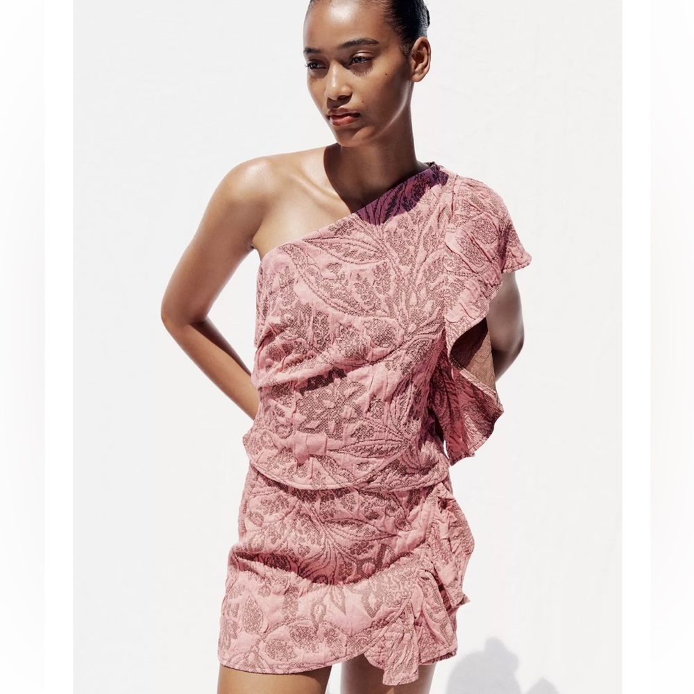 NWT Zara one shoulder top